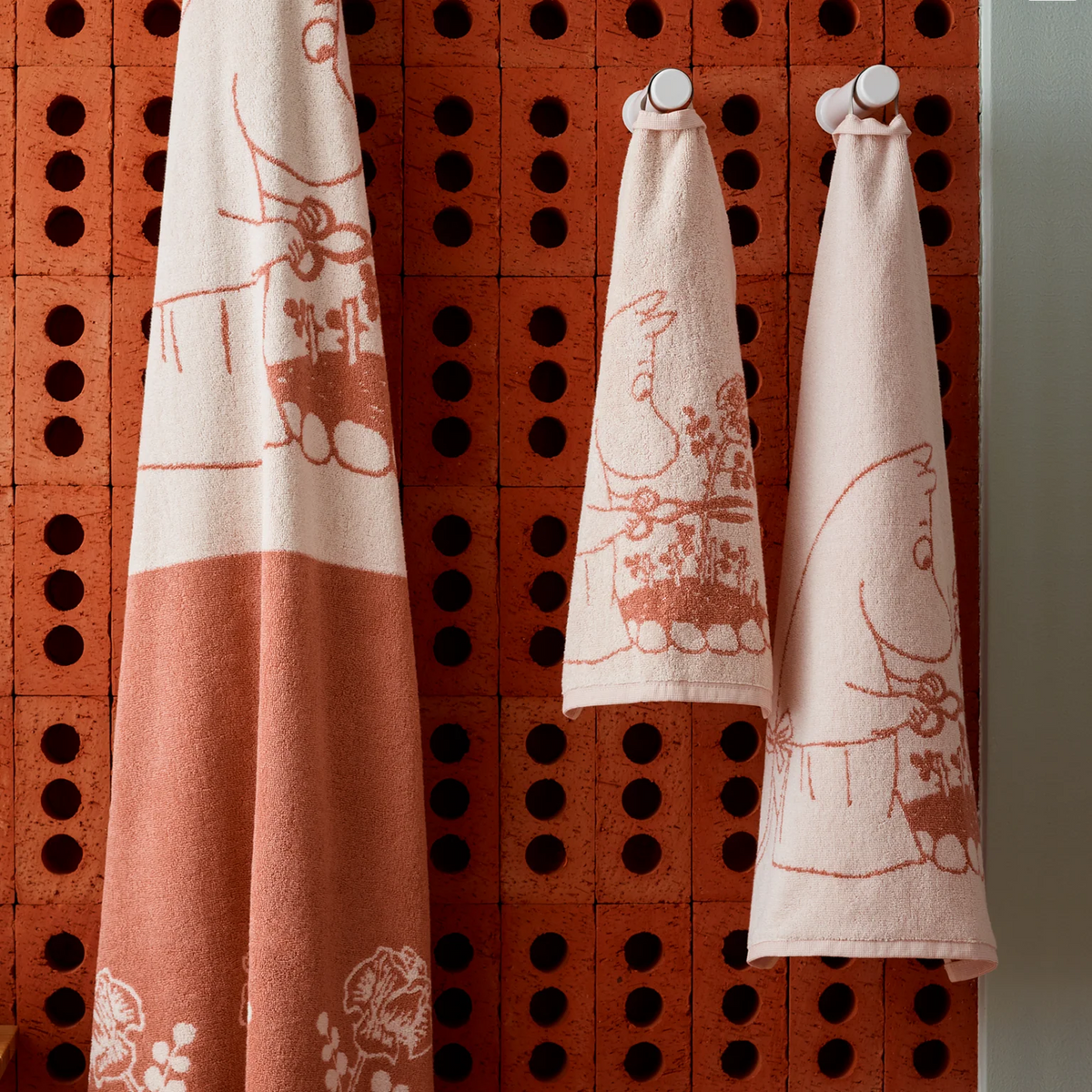 Ręcznik Mama Muminka 50x70cm (morelowy) GOTS - Arabia Finland
