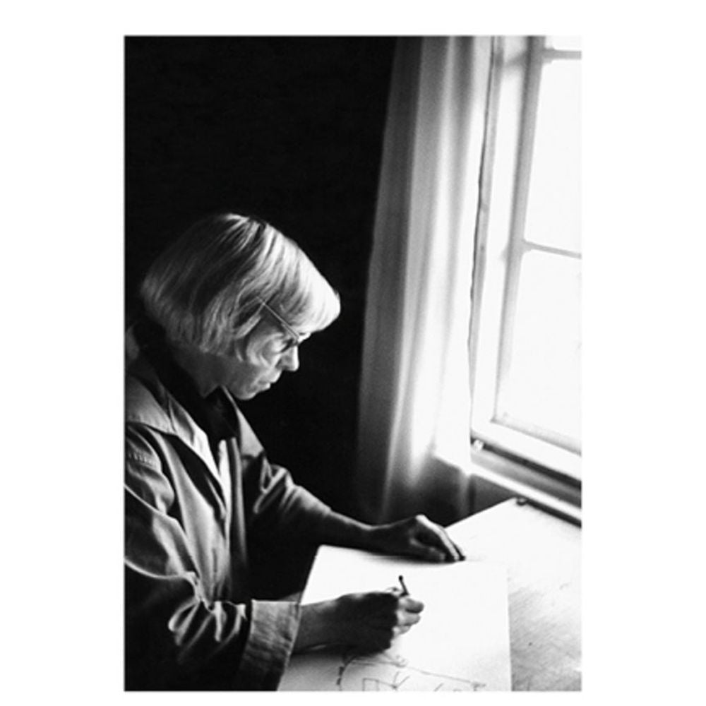 Pocztówka Tove Jansson przy oknie Putinki