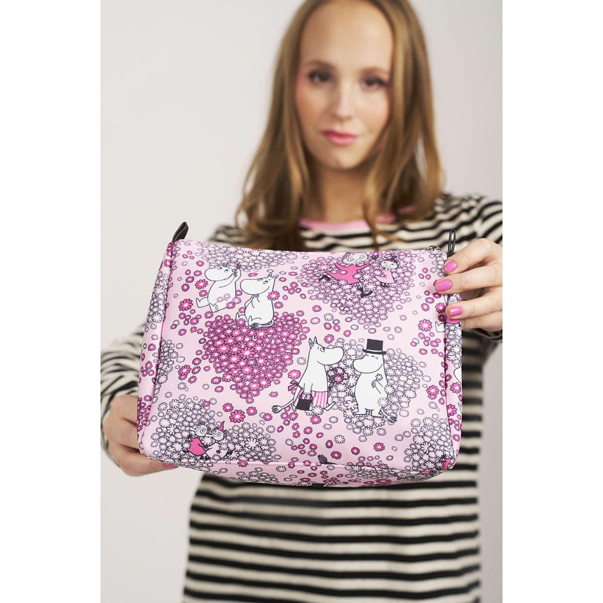 Duża kosmetyczka Przyjaciele Muminki (róż) Martinex