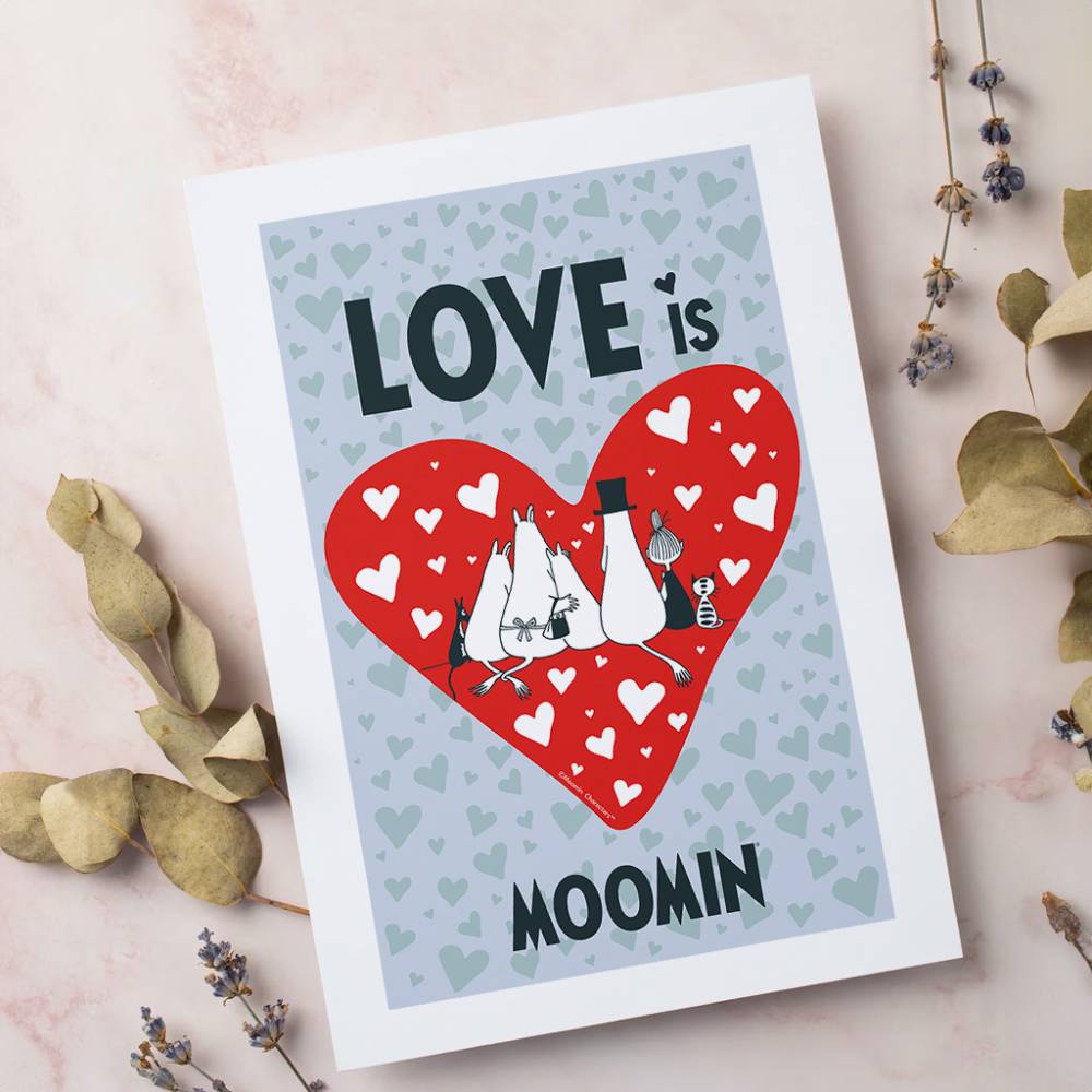 Plakat A4 Rodzina Muminków Love - The Official Moomin Shop