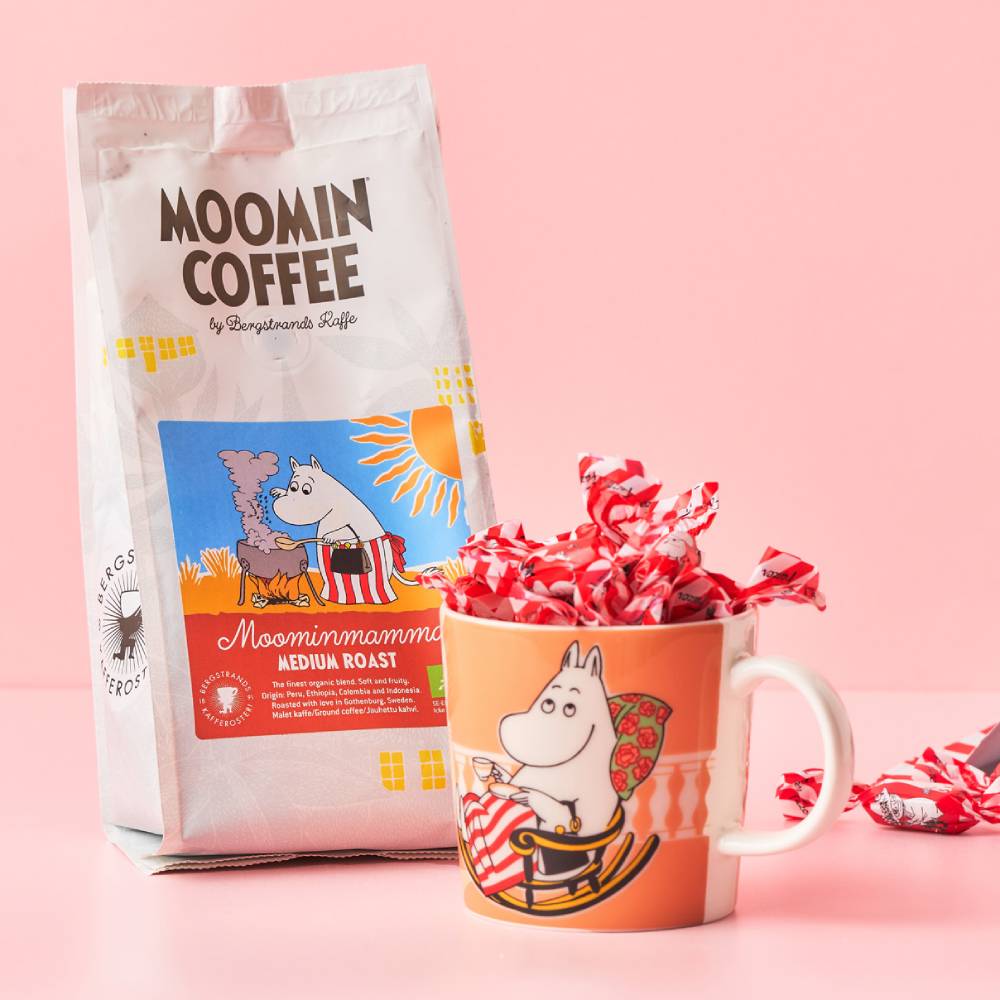 Zestaw kubek porcelanowy 300ml Mama Muminka Moomin Arabia &amp; Cukierki miętowe Fazer &amp; Kawa Mama Muminka (średnio-palona) 250g Bergstrands