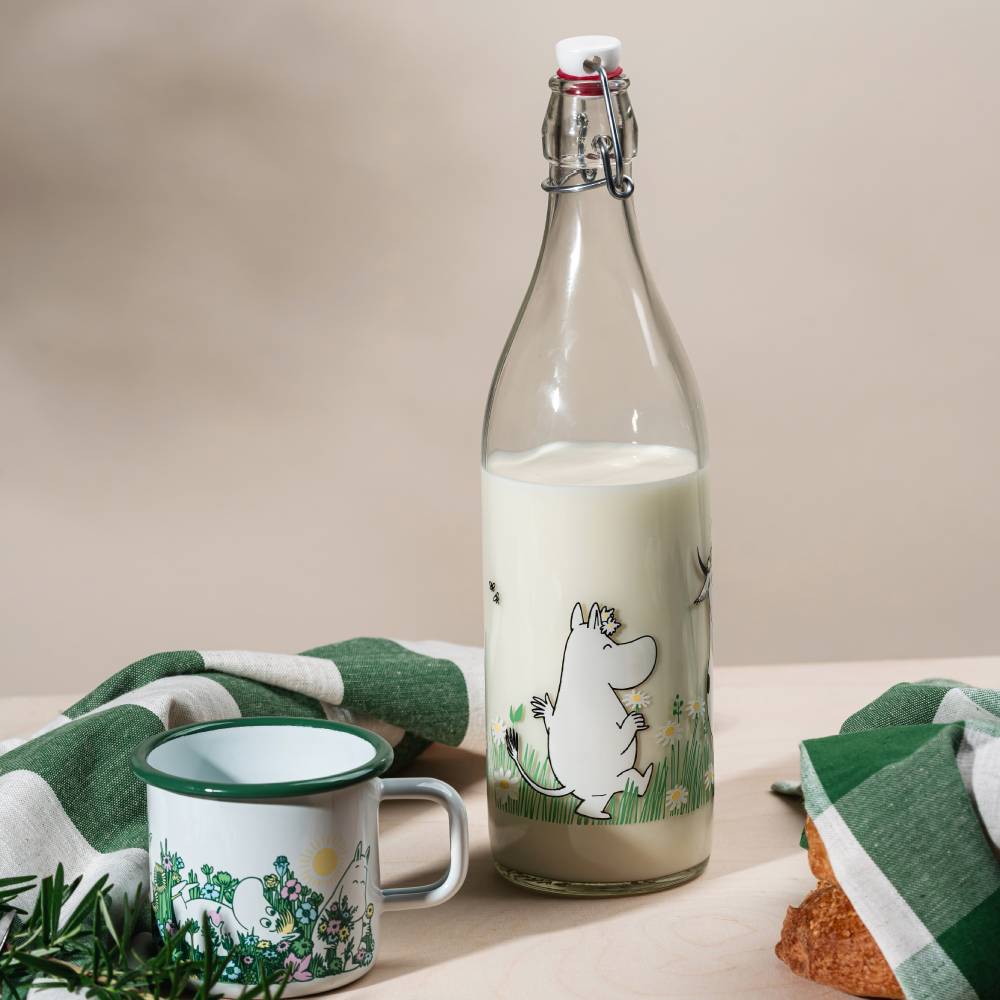 Butelka 1l Muminki na łące Muurla