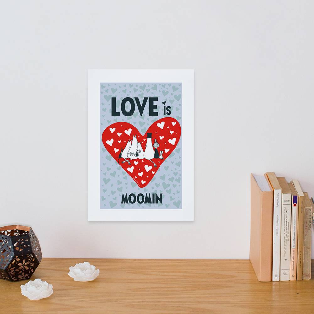 Plakat A4 Rodzina Muminków Love - The Official Moomin Shop