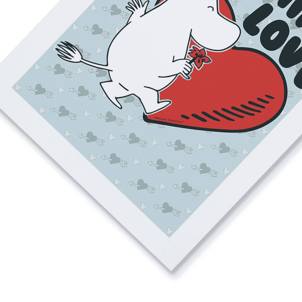 Plakat A4 Muminek Tańczący Love - The Official Moomin Shop